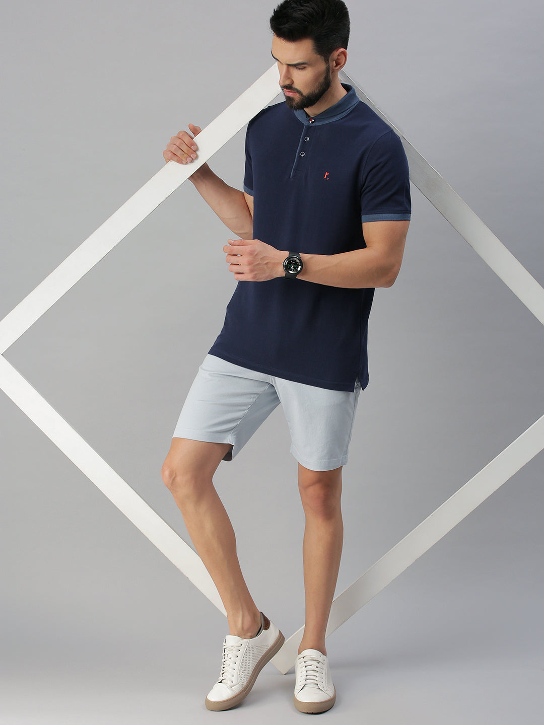 Light grey textured casual shorts